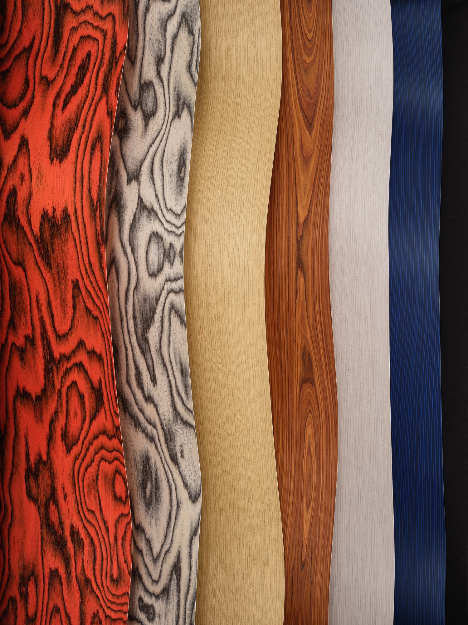 ALPIready: l'esclusiva superficie decorativa in legno prefinito, pronta all’uso